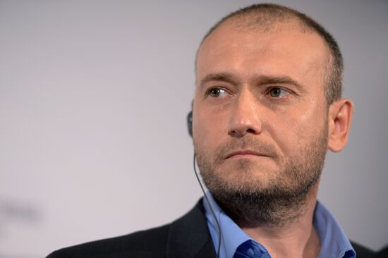 Right Sector leader Dmitry Yarosh holds news conference
