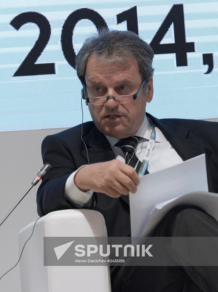 St. Petersburg hosts Global CEO Summit