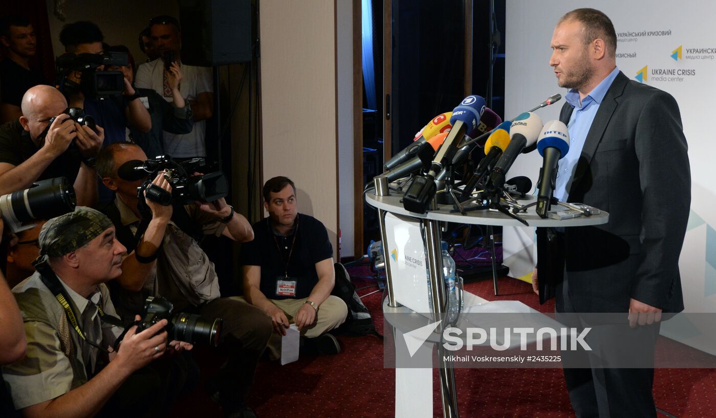 Right Sector leader Dmitry Yarosh at press conference