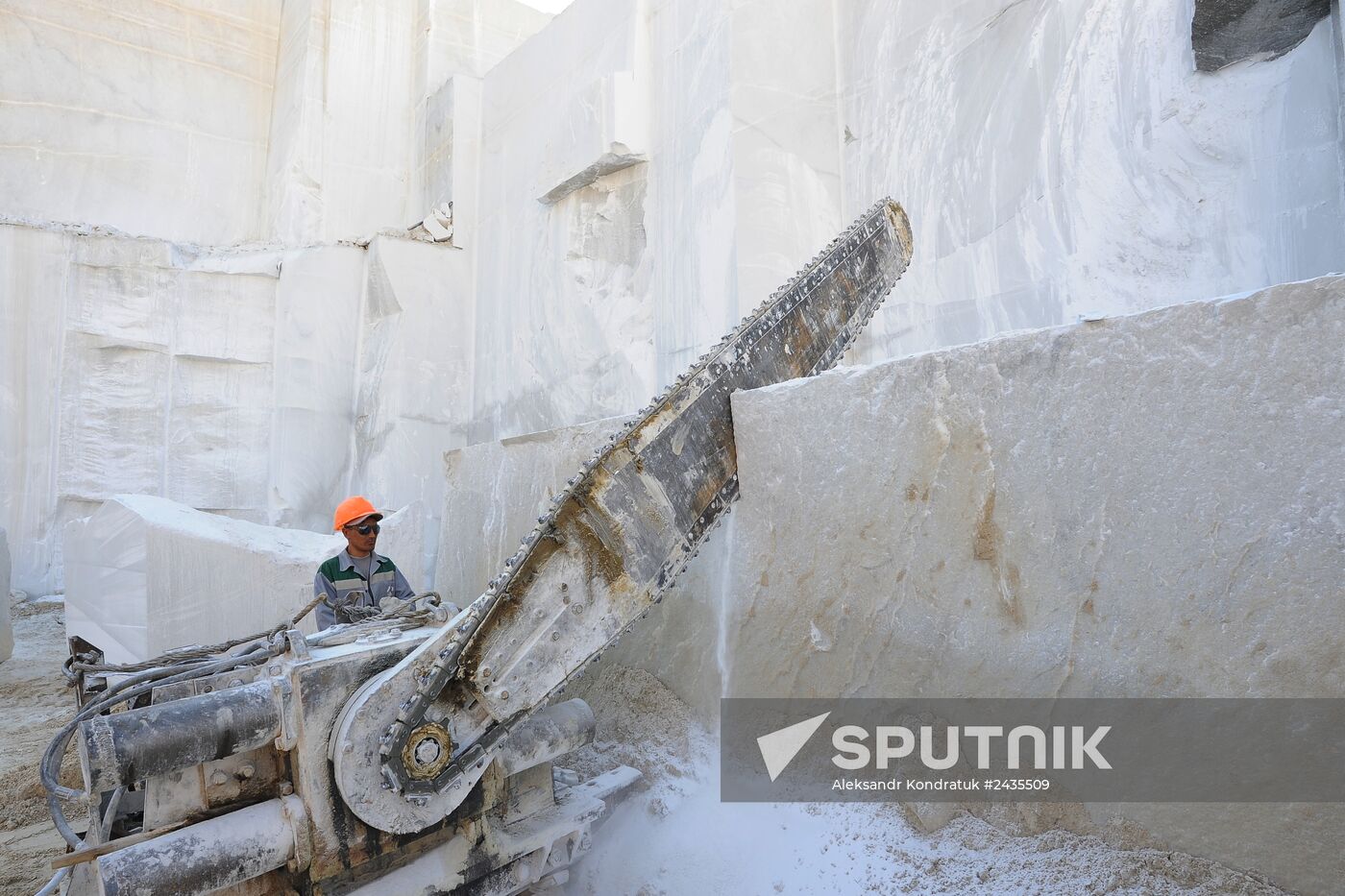 Production and processing of white marble in the Chelyabinsk Region