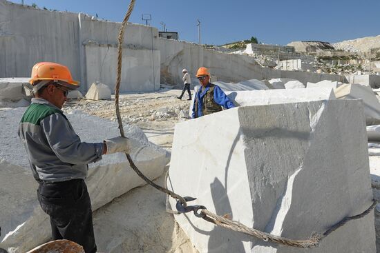 Production and processing of white marble in the Chelyabinsk Region