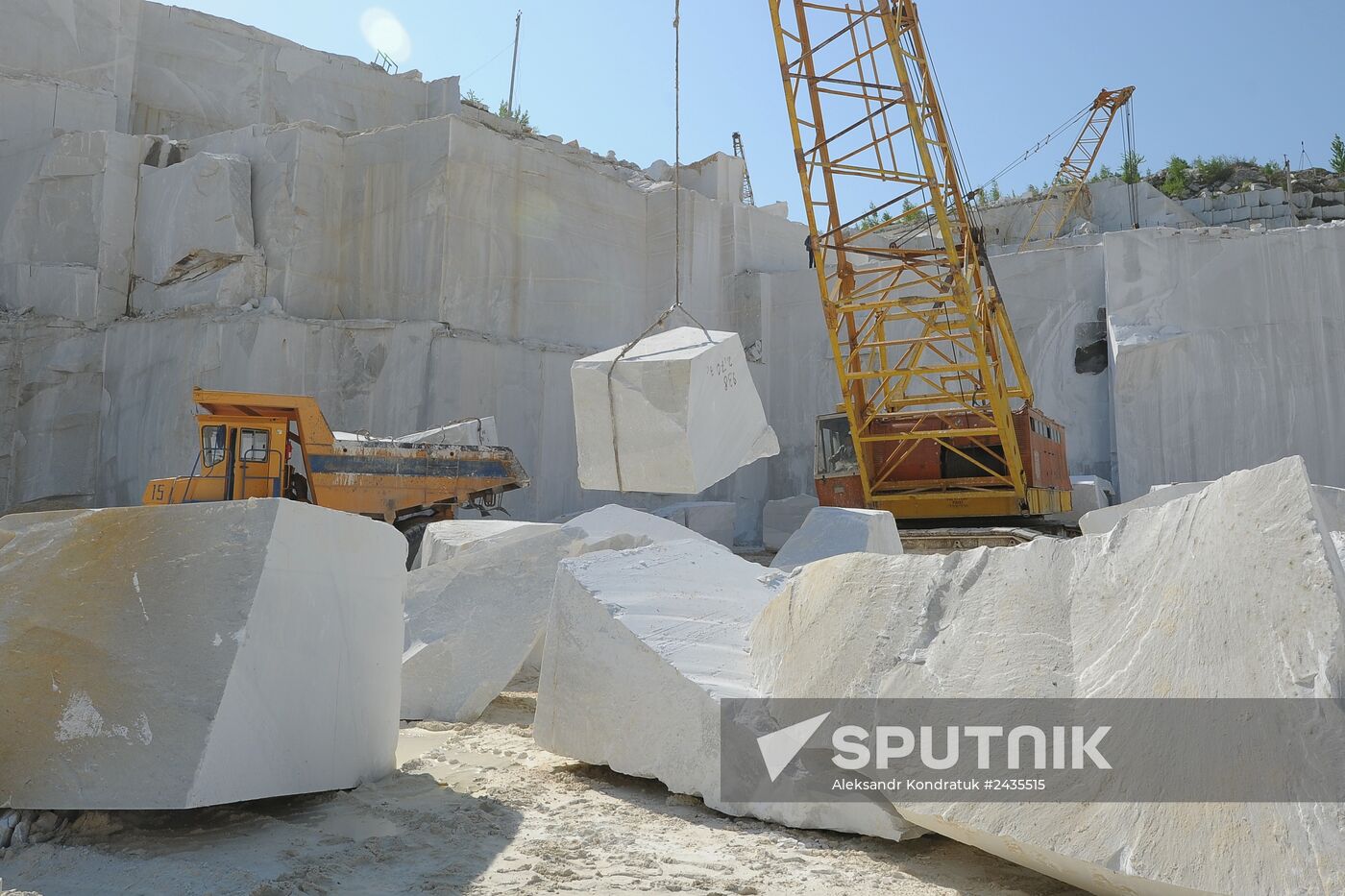 Production and processing of white marble in the Chelyabinsk Region