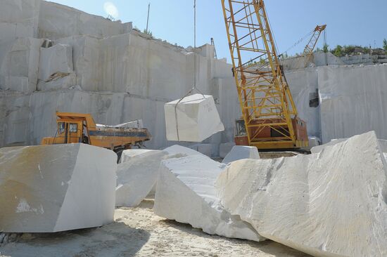 Production and processing of white marble in the Chelyabinsk Region