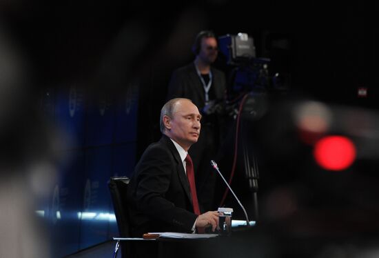 Vladimir Putin attends St. Petersburg International Economic Forum