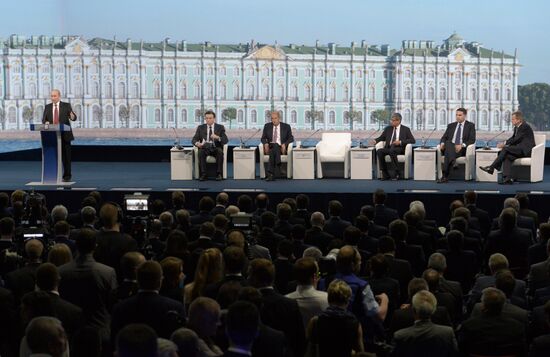 Vladimir Putin attends St. Petersburg International Economic Forum