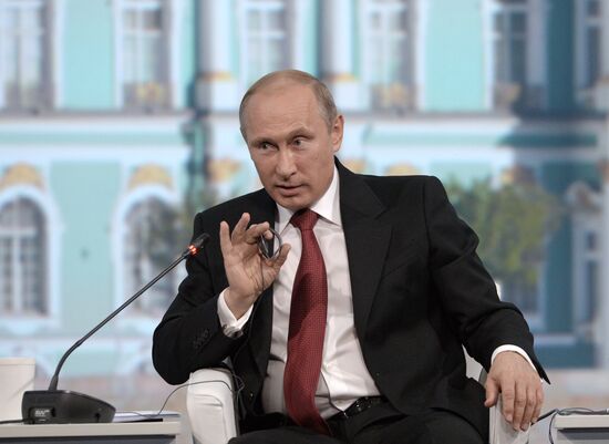 Vladimir Putin attends St. Petersburg International Economic Forum