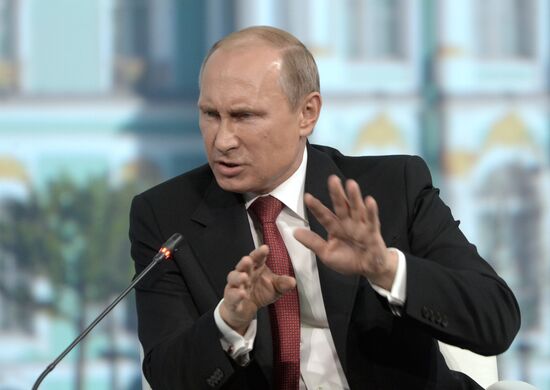 Vladimir Putin attends St. Petersburg International Economic Forum