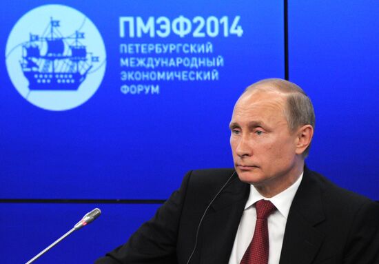 Vladimir Putin attends St. Petersburg International Economic Forum