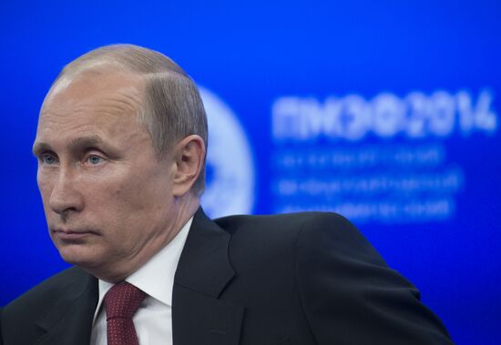 Vladimir Putin attends St. Petersburg International Economic Forum