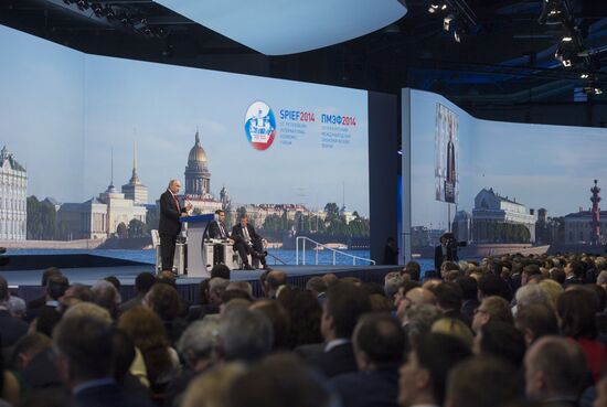 Vladimir Putin attends St. Petersburg International Economic Forum