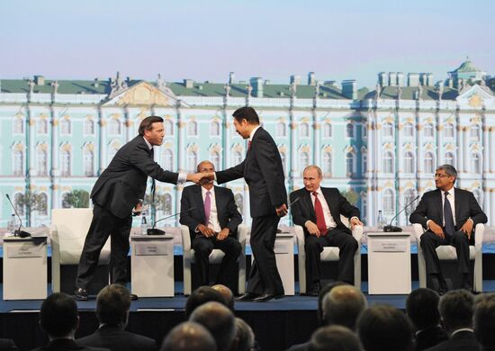 Vladimir Putin attends St. Petersburg International Economic Forum