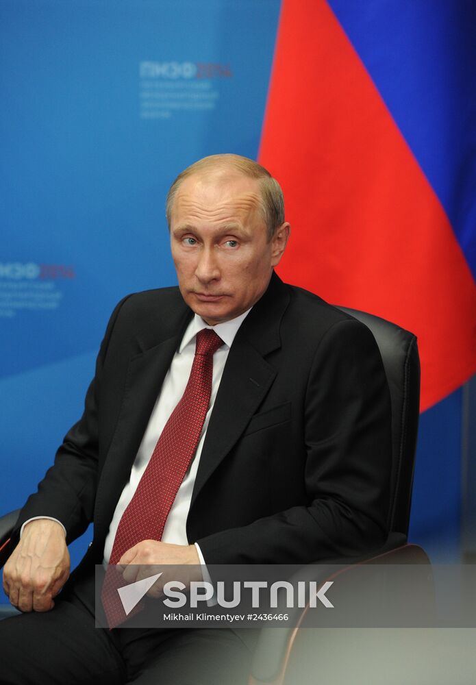 Vladimir Putin attends St. Petersburg International Economic Forum