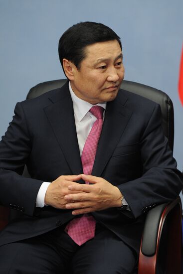 Vladimir Putin attends St. Petersburg International Economic Forum