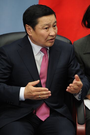 Vladimir Putin attends St. Petersburg International Economic Forum