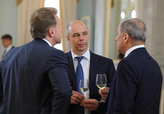 Vladimir Putin attends St. Petersburg International Economic Forum