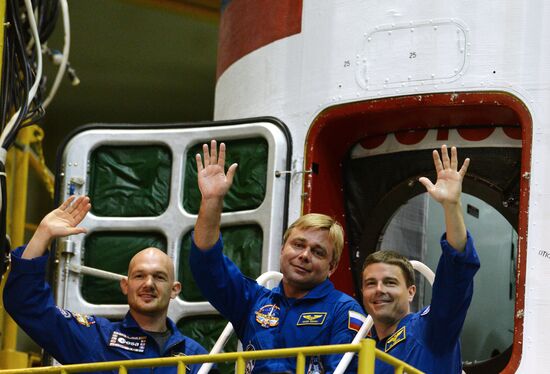 Preparations for launch of Soyuz TMA-13M spacecraft