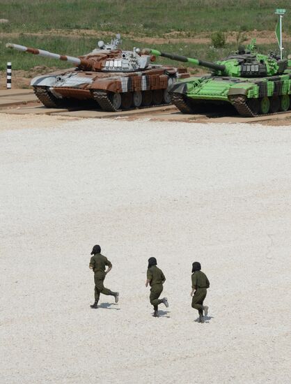 Display of tank biathlon disciplines as part of 3rd conference on international security
