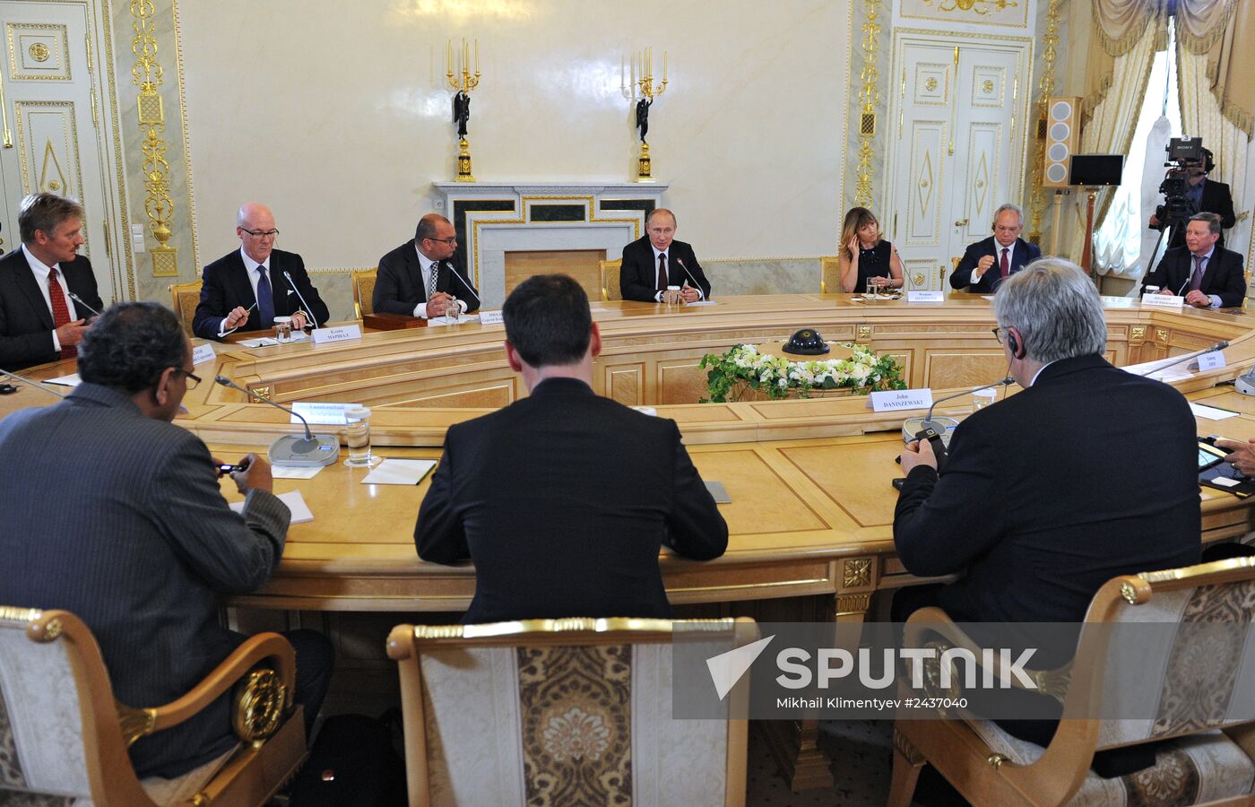 V.Putin takes part in SPIEF