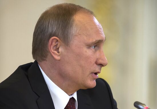 V.Putin takes part in SPIEF