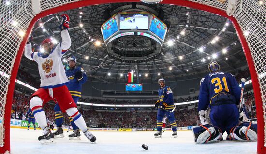 2014 IIHF Ice Hockey World Championship. Sweden vs. Russia