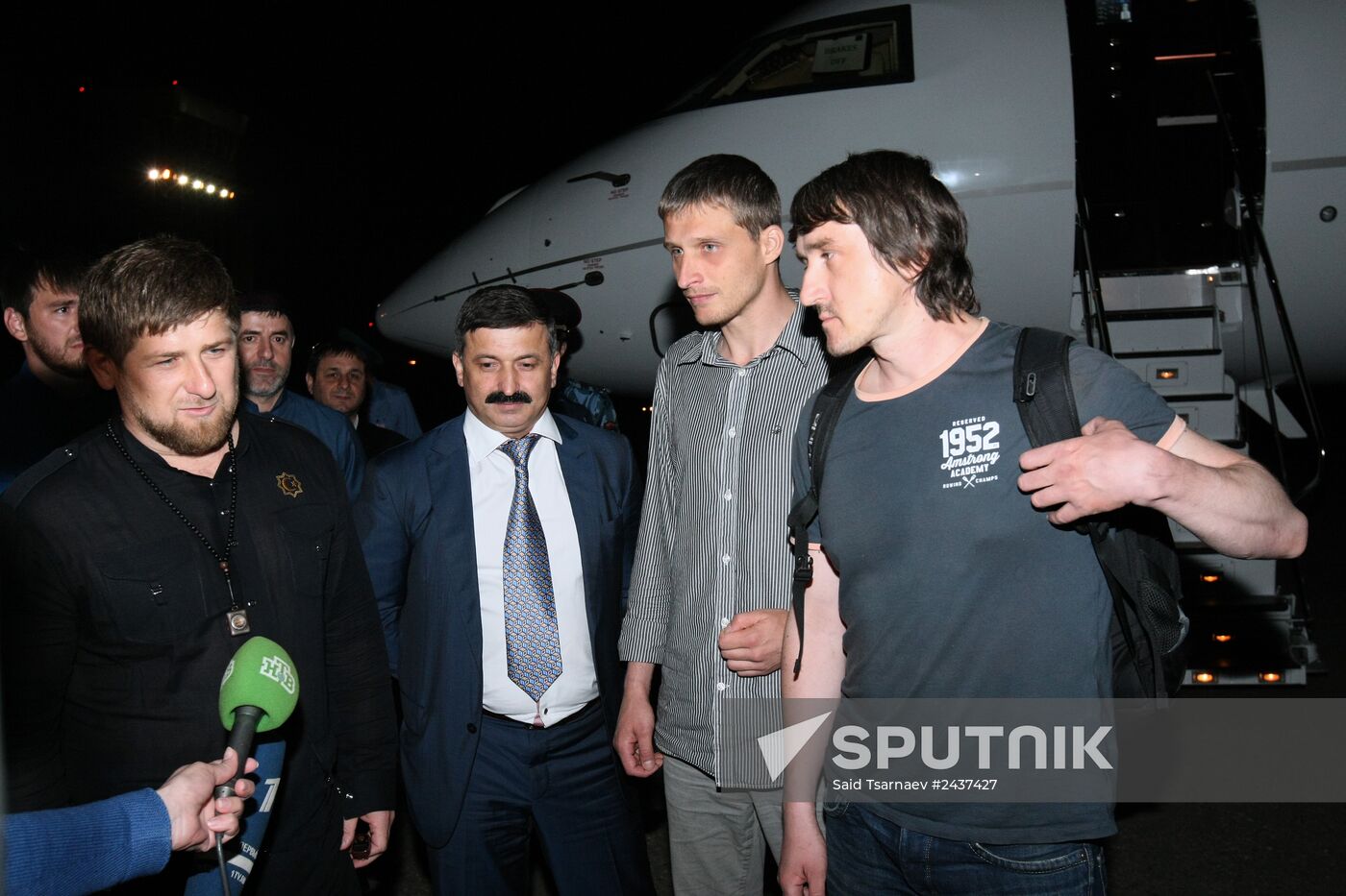 Plane with released LifeNews journalists arrives in Grozny