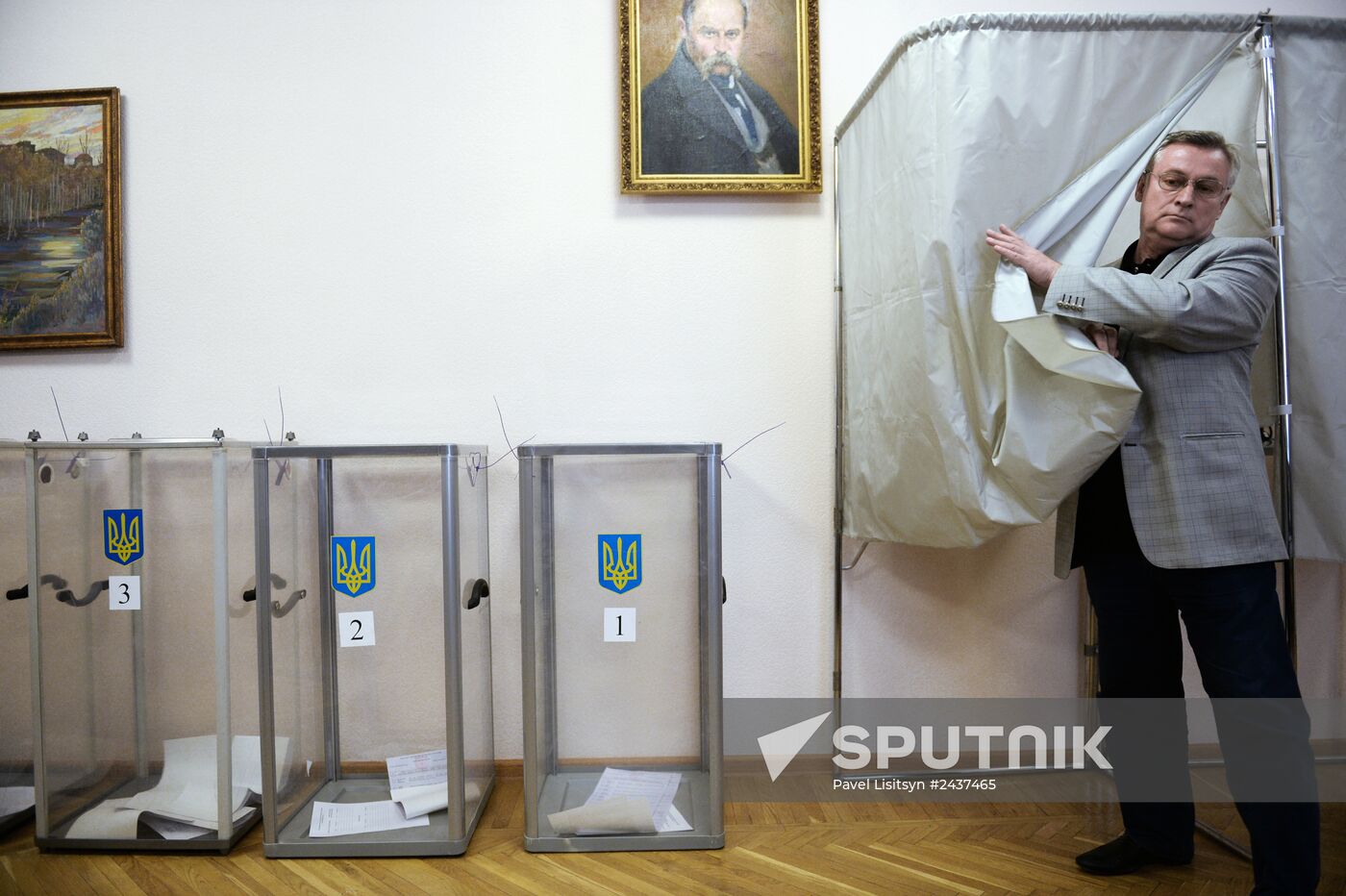 Ukraine's extraordinary presidential election in Russia