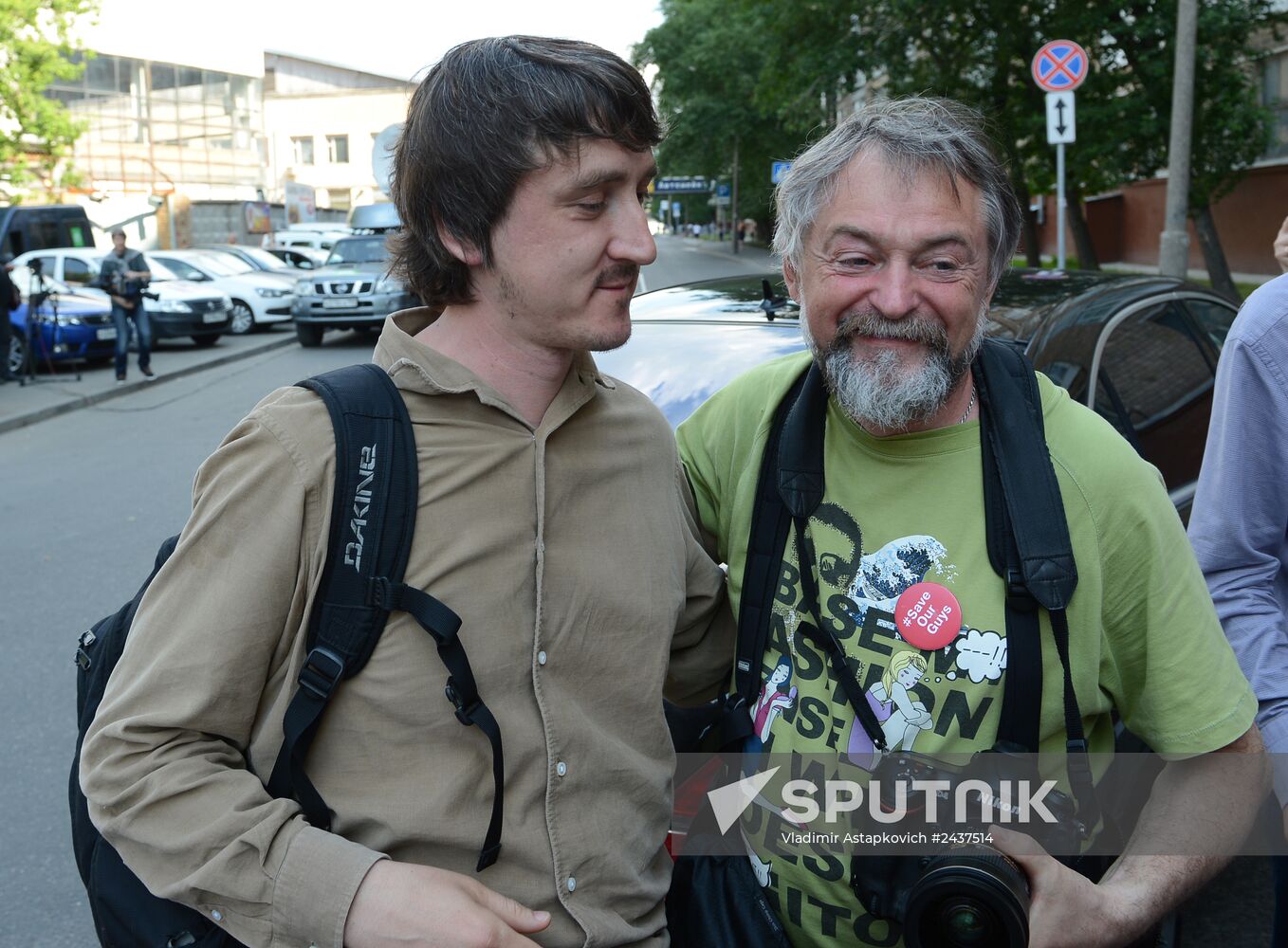 News conference with LifeNews reporters Oleg Sidyakin and Marat Saichenko