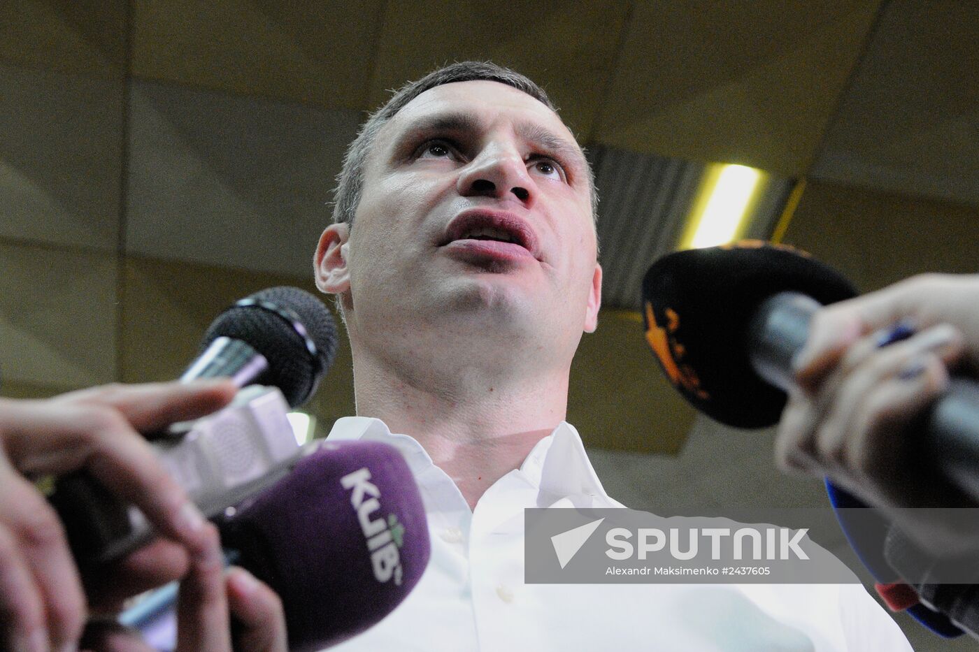 Ukraine votes in early presidential election