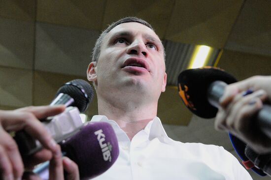 Ukraine votes in early presidential election