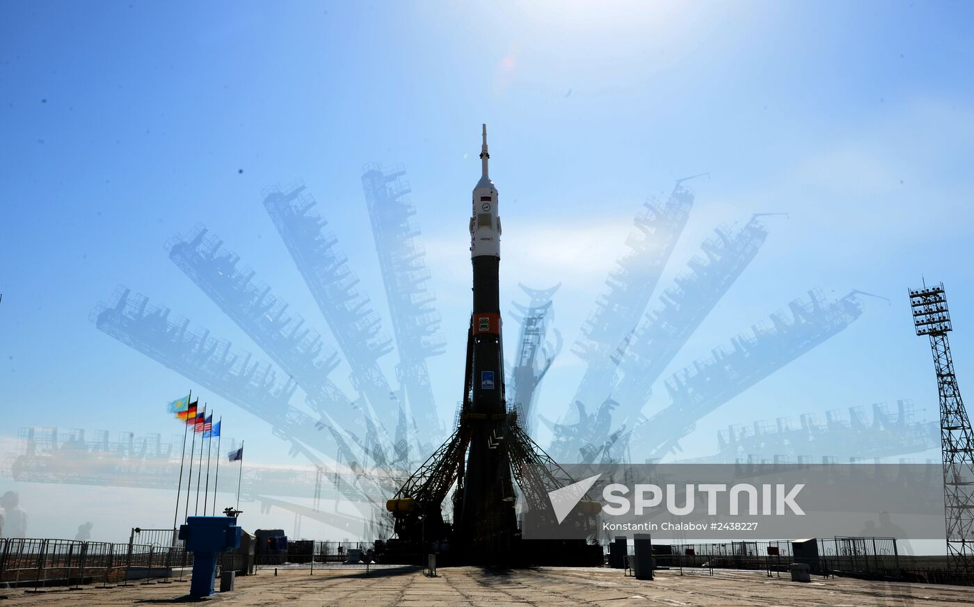 Soyuz-FG rocket with Soyuz TMA-13M spacecraft moved to Baikonur launch pad