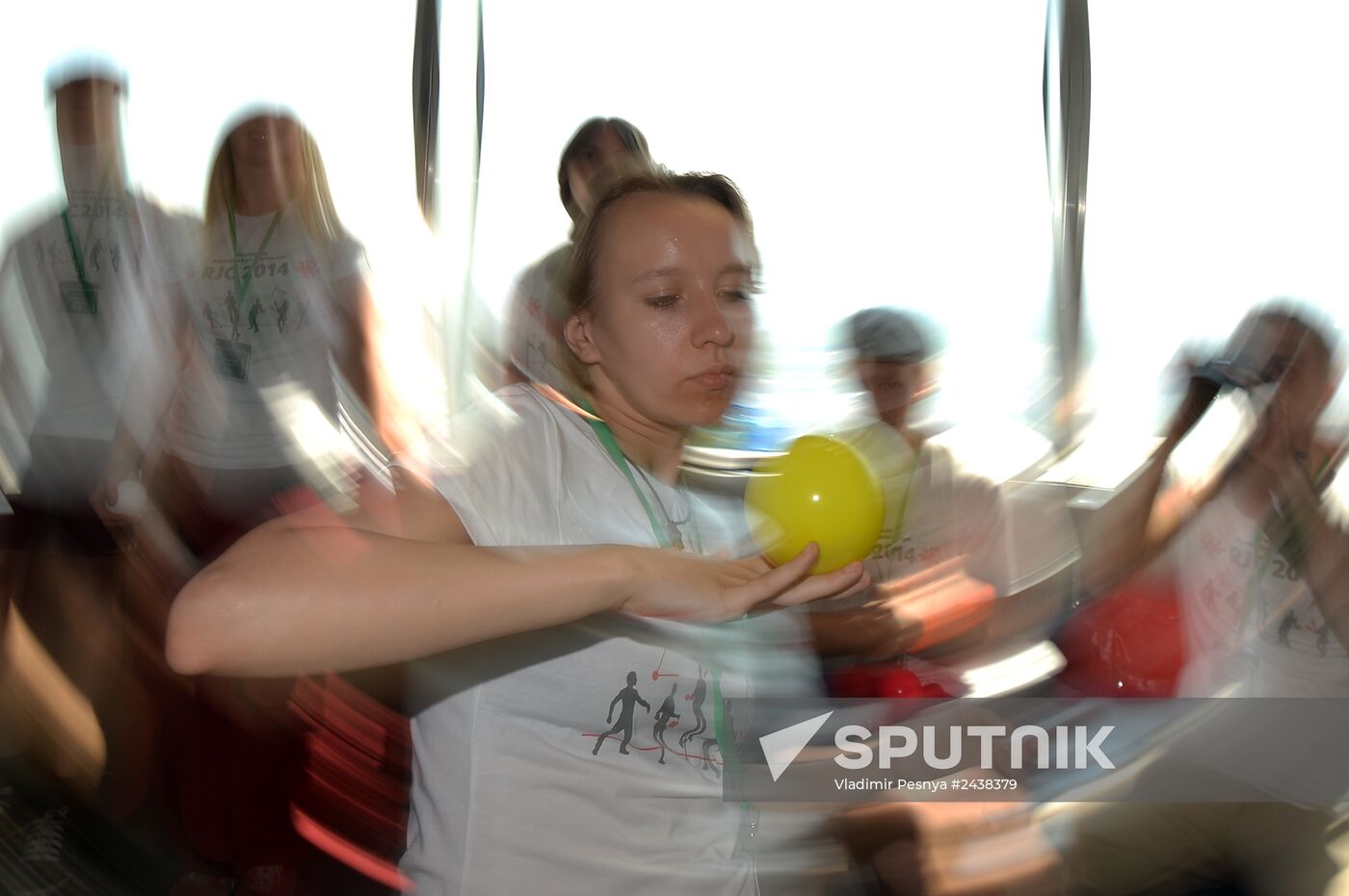 The Up High jugglers' show at the Ostankino television tower