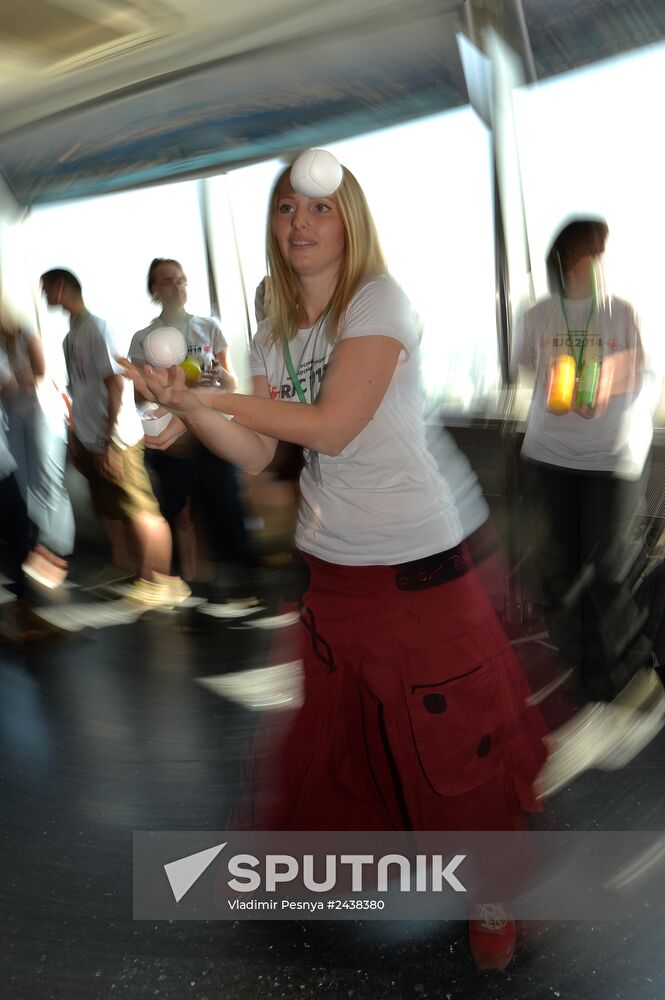 The Up High jugglers' show at the Ostankino television tower