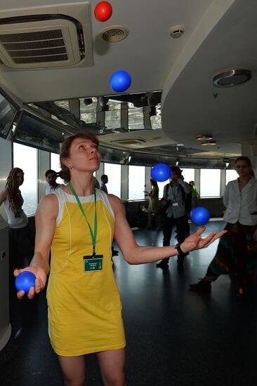 The Up High jugglers' show at the Ostankino television tower