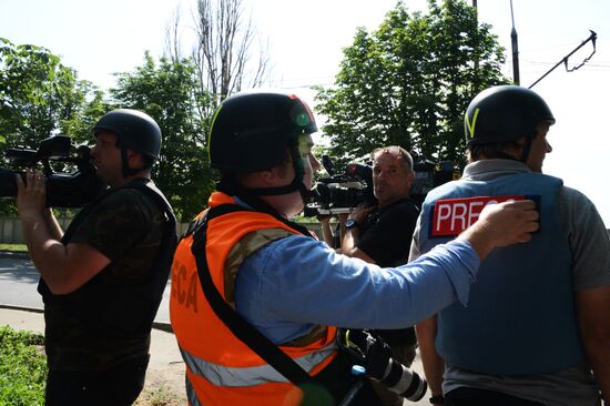 Resistance forces of the Donetsk People's Republic establish control over Donetsk International Airport