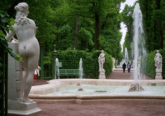 Launching the Summer Garden fountains in St. Petersburg