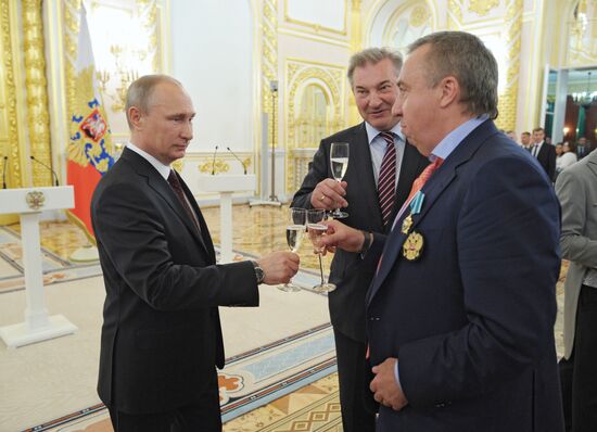 Kremlin award ceremony on Russian ice hockey team's win