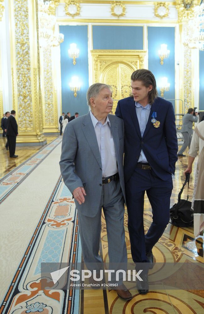 Kremlin award ceremony on Russian ice hockey team's win