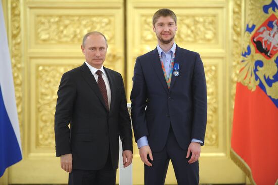 Kremlin award ceremony on Russian ice hockey team's win