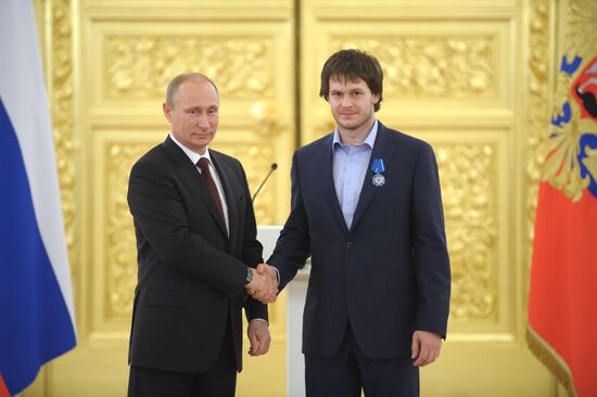 Kremlin award ceremony on Russian ice hockey team's win
