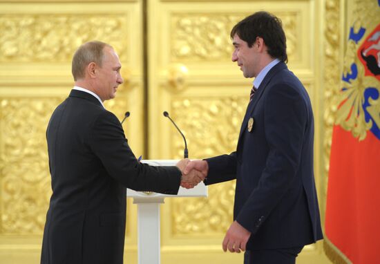 Kremlin award ceremony on Russian ice hockey team's win