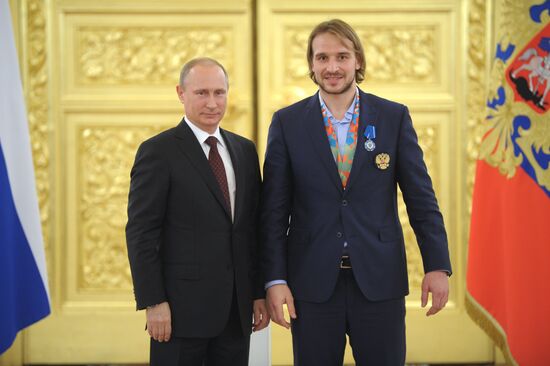Kremlin award ceremony on Russian ice hockey team's win
