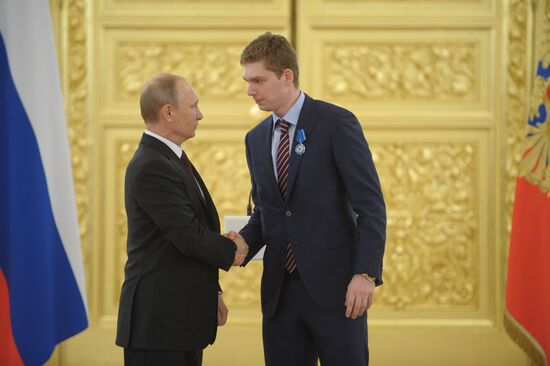 Kremlin award ceremony on Russian ice hockey team's win