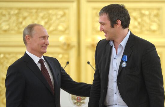 Kremlin award ceremony on Russian ice hockey team's win