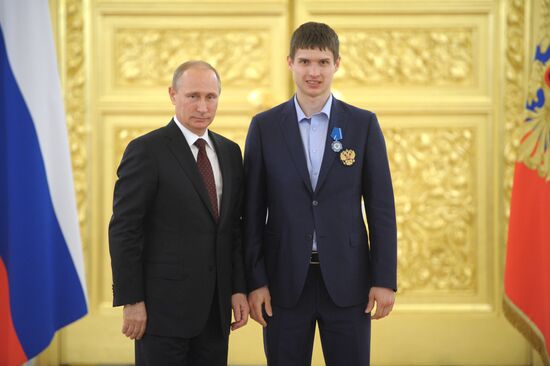 Kremlin award ceremony on Russian ice hockey team's win