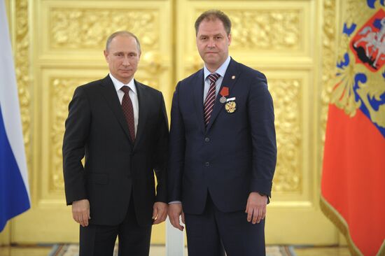 Kremlin award ceremony on Russian ice hockey team's win