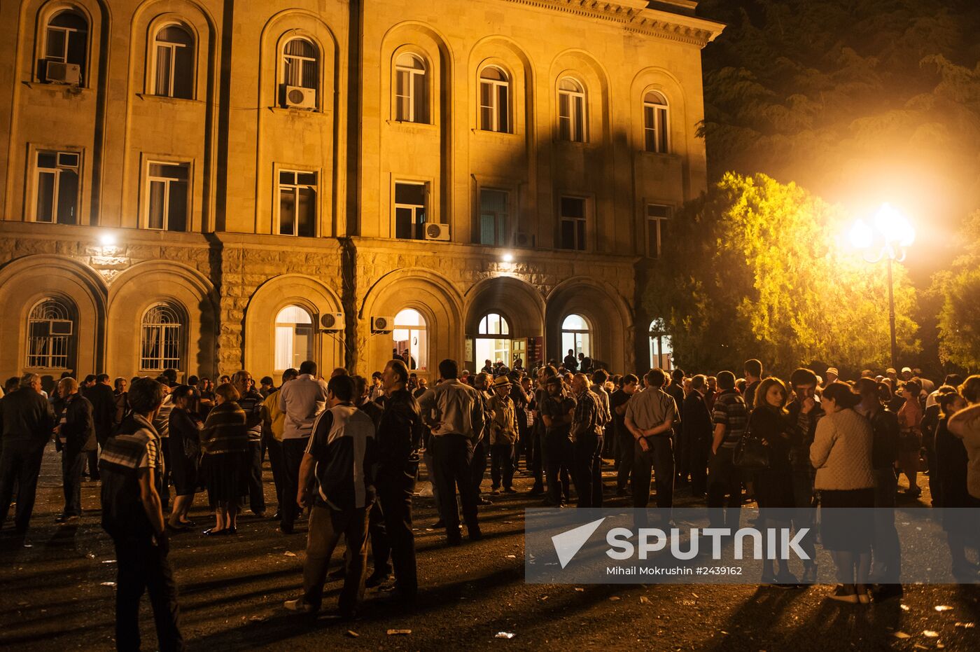 Opposition storms presidential office in Abkhazia