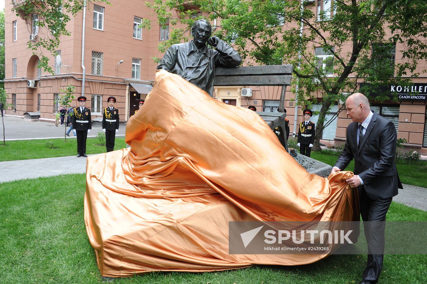 Vladimir Putin at unveiling of statue of Sergei Mikhalkov in central Moscow
