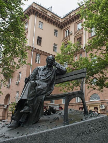 Vladimir Putin at unveiling of statue of Sergei Mikhalkov in central Moscow