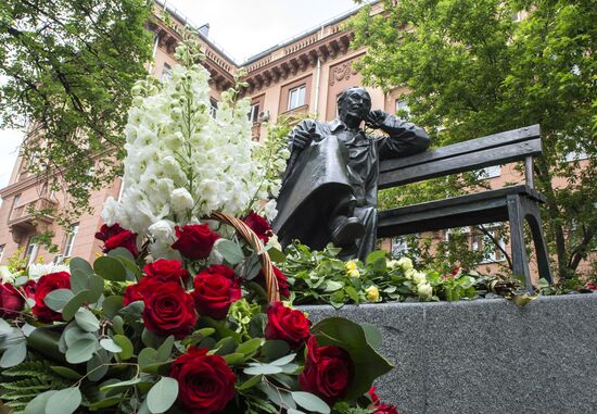 Vladimir Putin at unveiling of statue of Sergei Mikhalkov in central Moscow