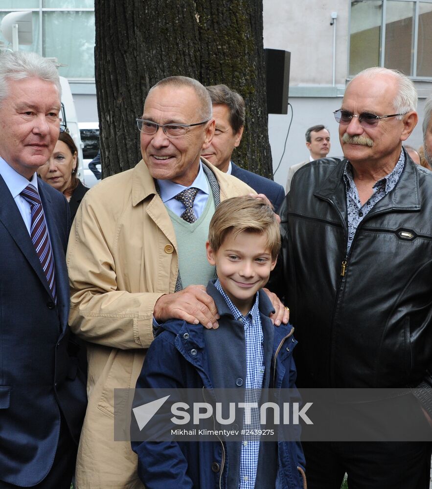 Vladimir Putin at unveiling of statue of Sergei Mikhalkov in central Moscow